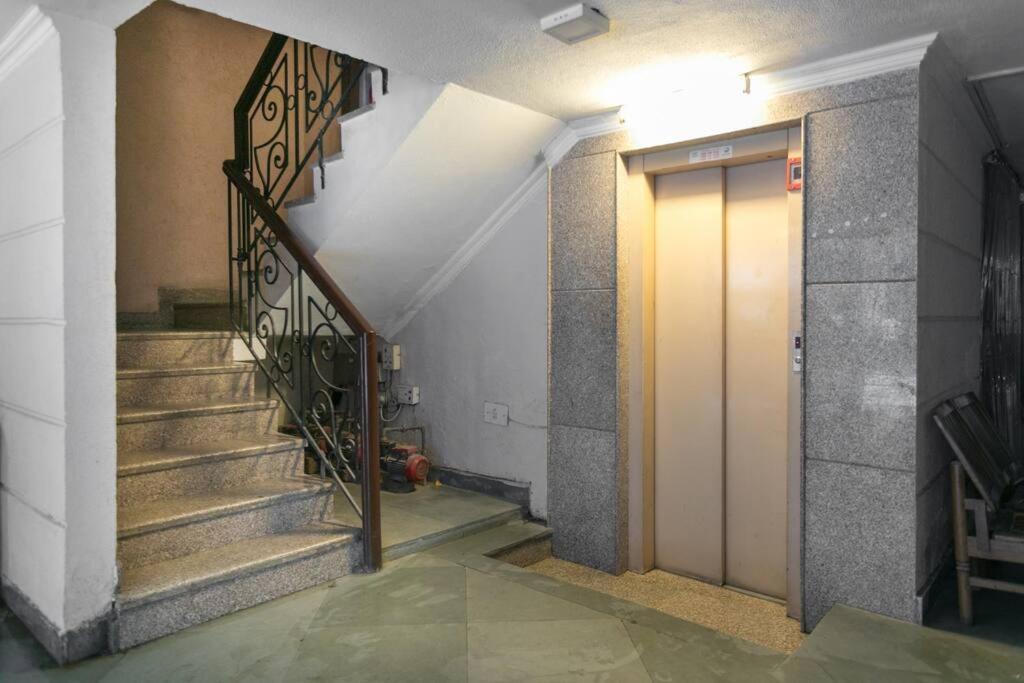 Tree Of Life Bed & Breakfast Nuova Delhi Esterno foto